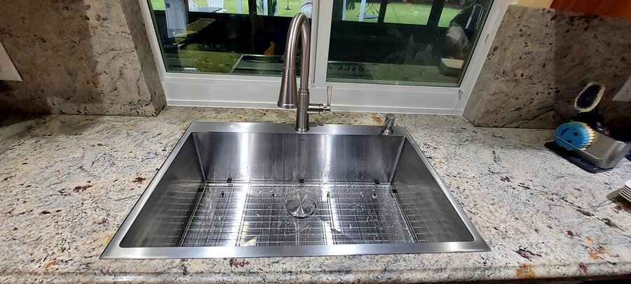 How to Choose the Right Kitchen Faucet for Your South Florida Home